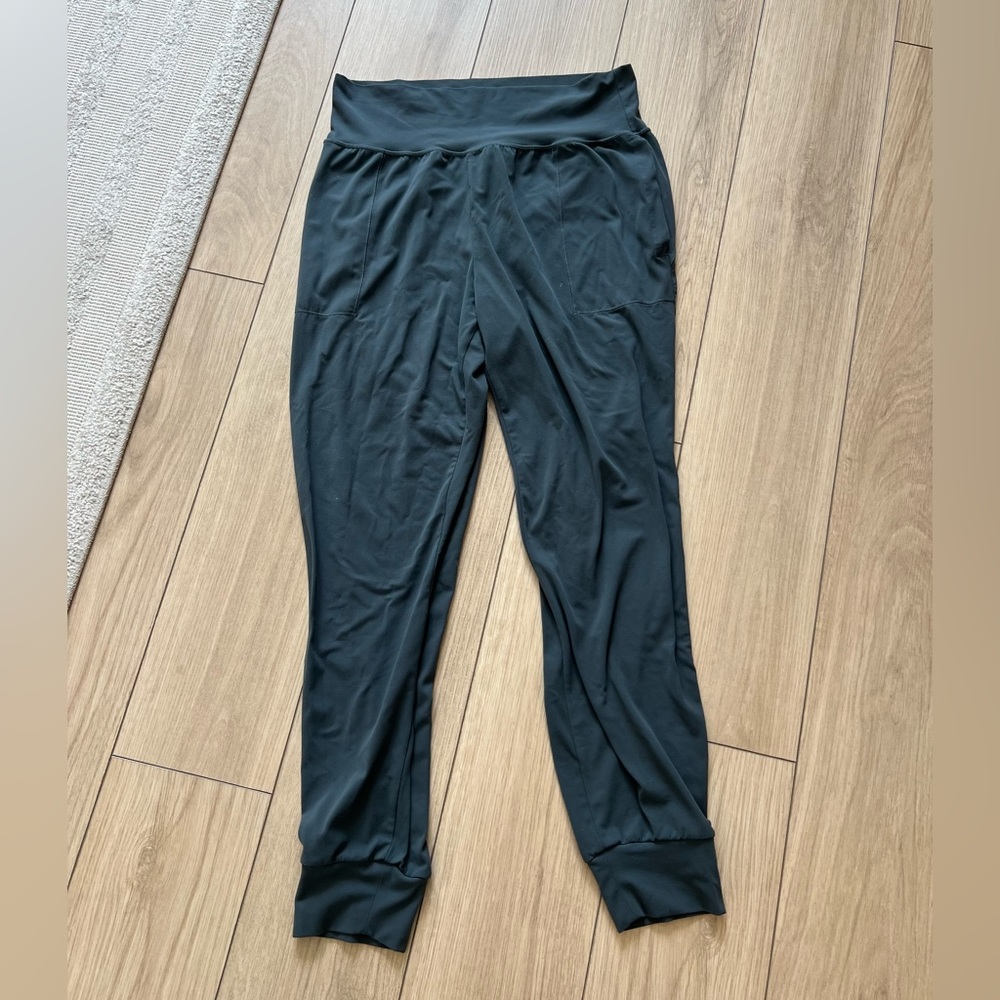 Athleta Salutation Jogger Pants Sz Large Tall